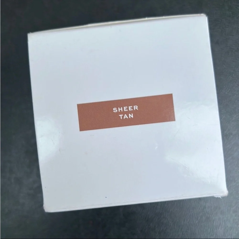 Jaclyn Cosmetics powder like